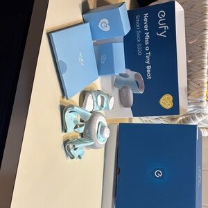 Eufy Smart Sock S320 in Gray and Blue